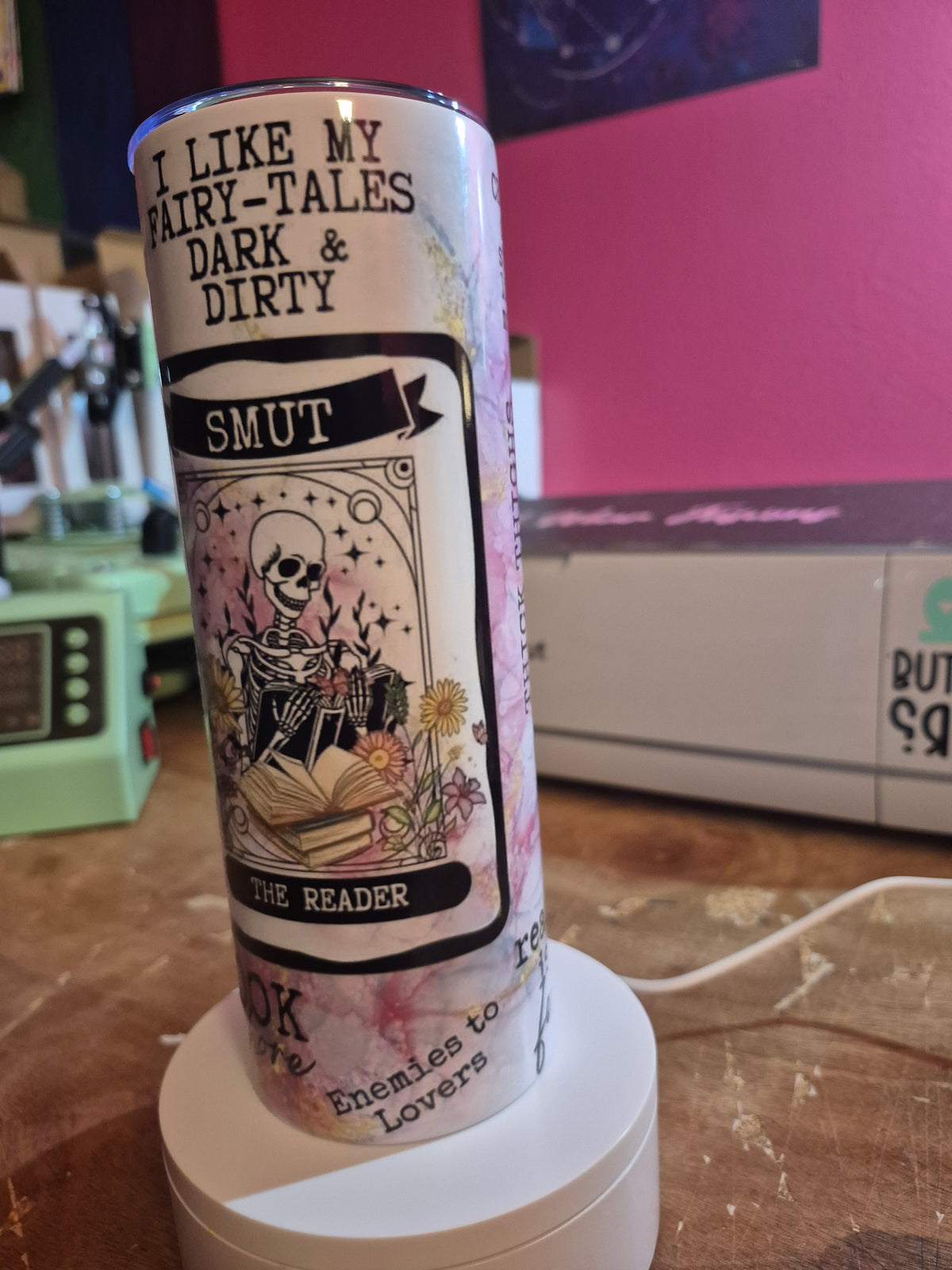 Smut: The Reader Tarot Card 20 oz tumbler