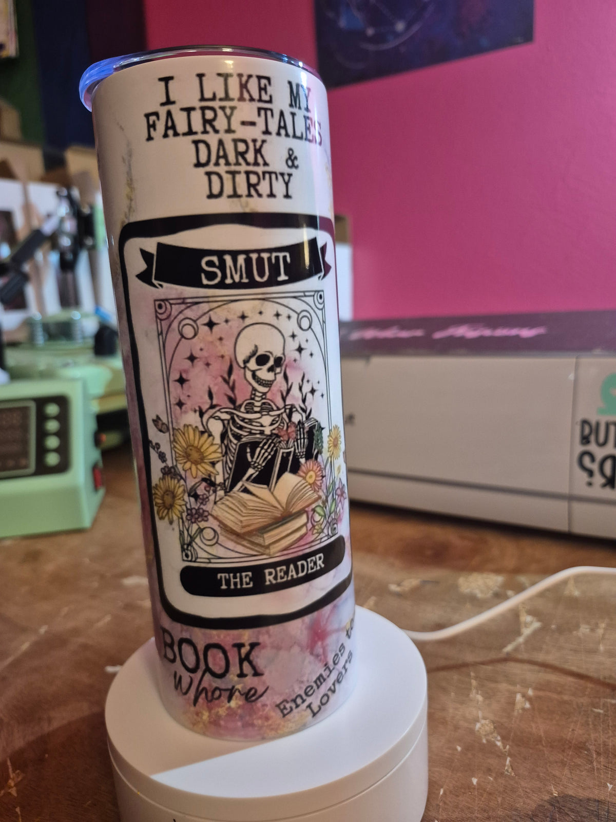 Smut: The Reader Tarot Card 20 oz tumbler
